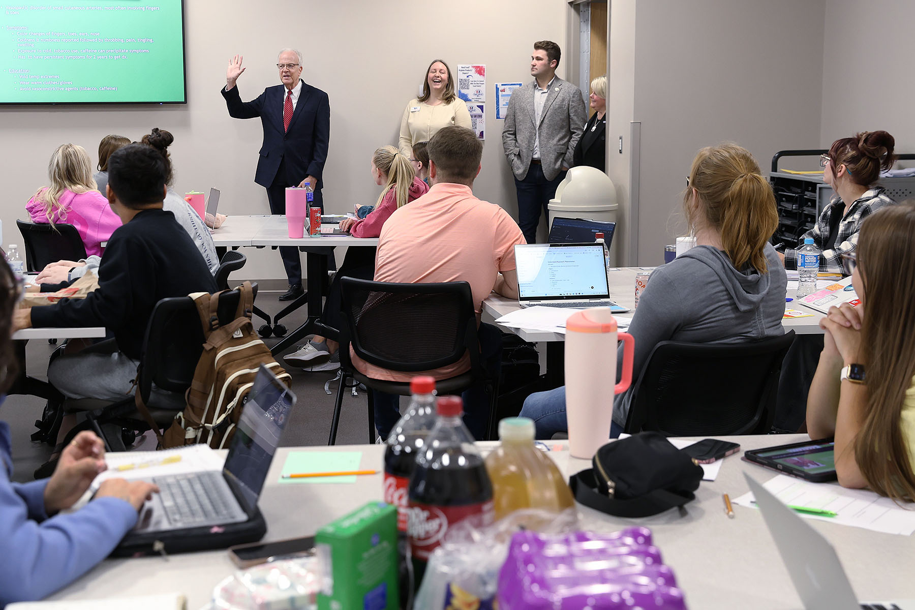040726 HutchCC Davis Hall Moran_4911.jpg
