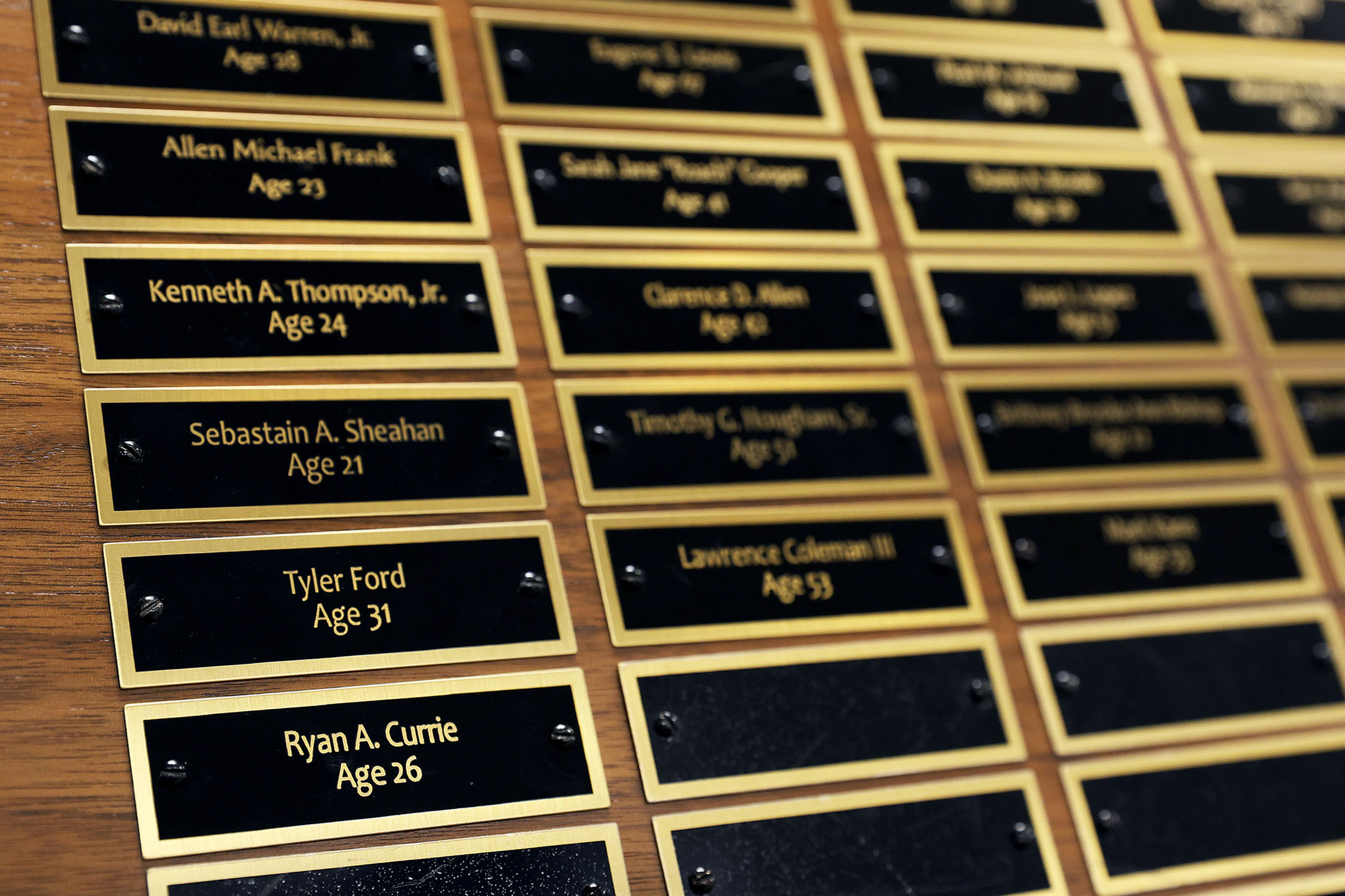 042326_Candle Victim Remembrance_3096.jpg