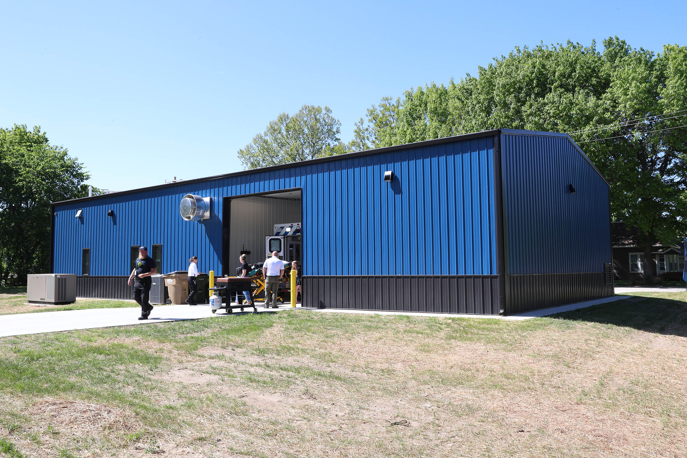 042426_Arlington EMS_4095 -1.jpg