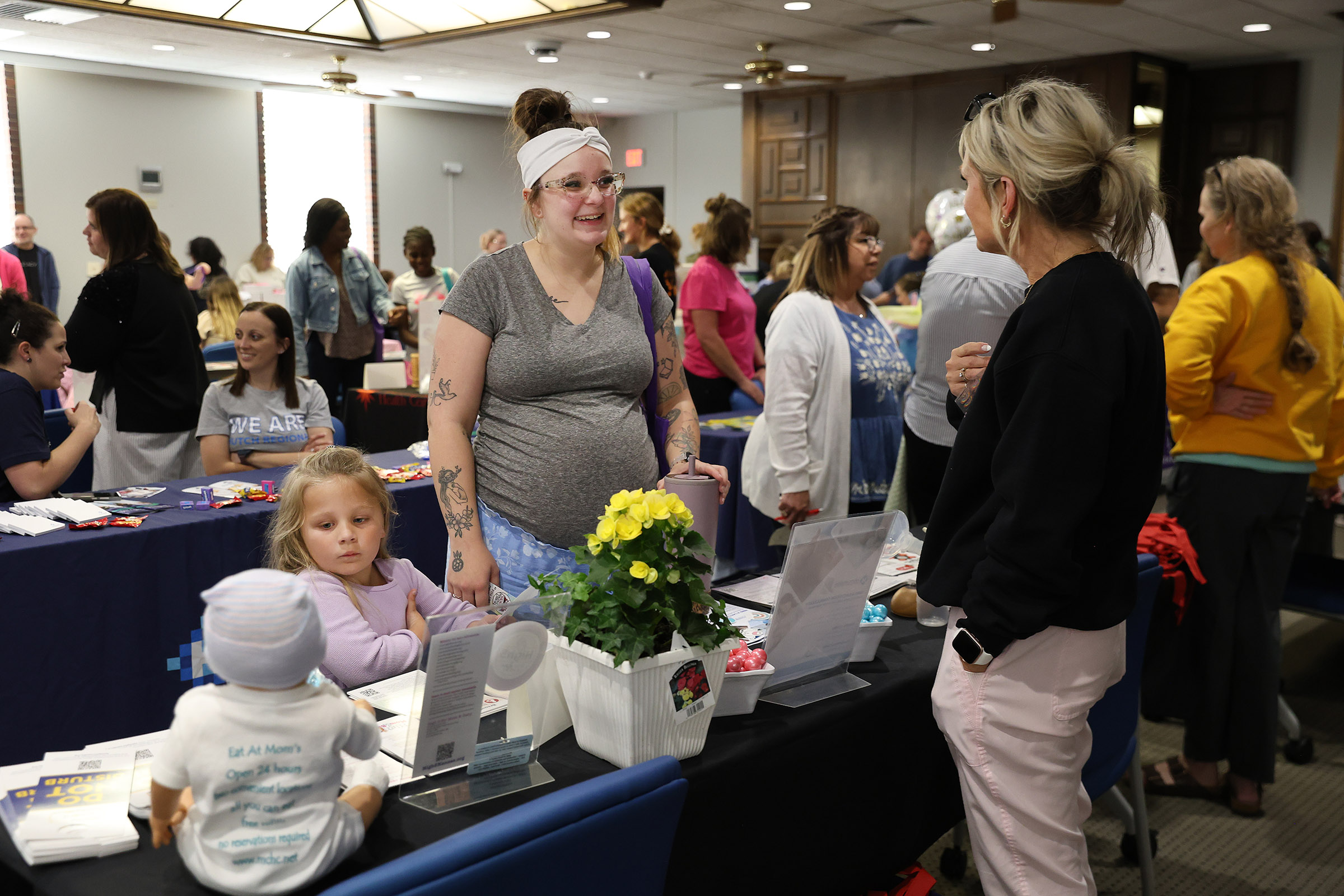 052026-Community Baby Shower_8713.jpg