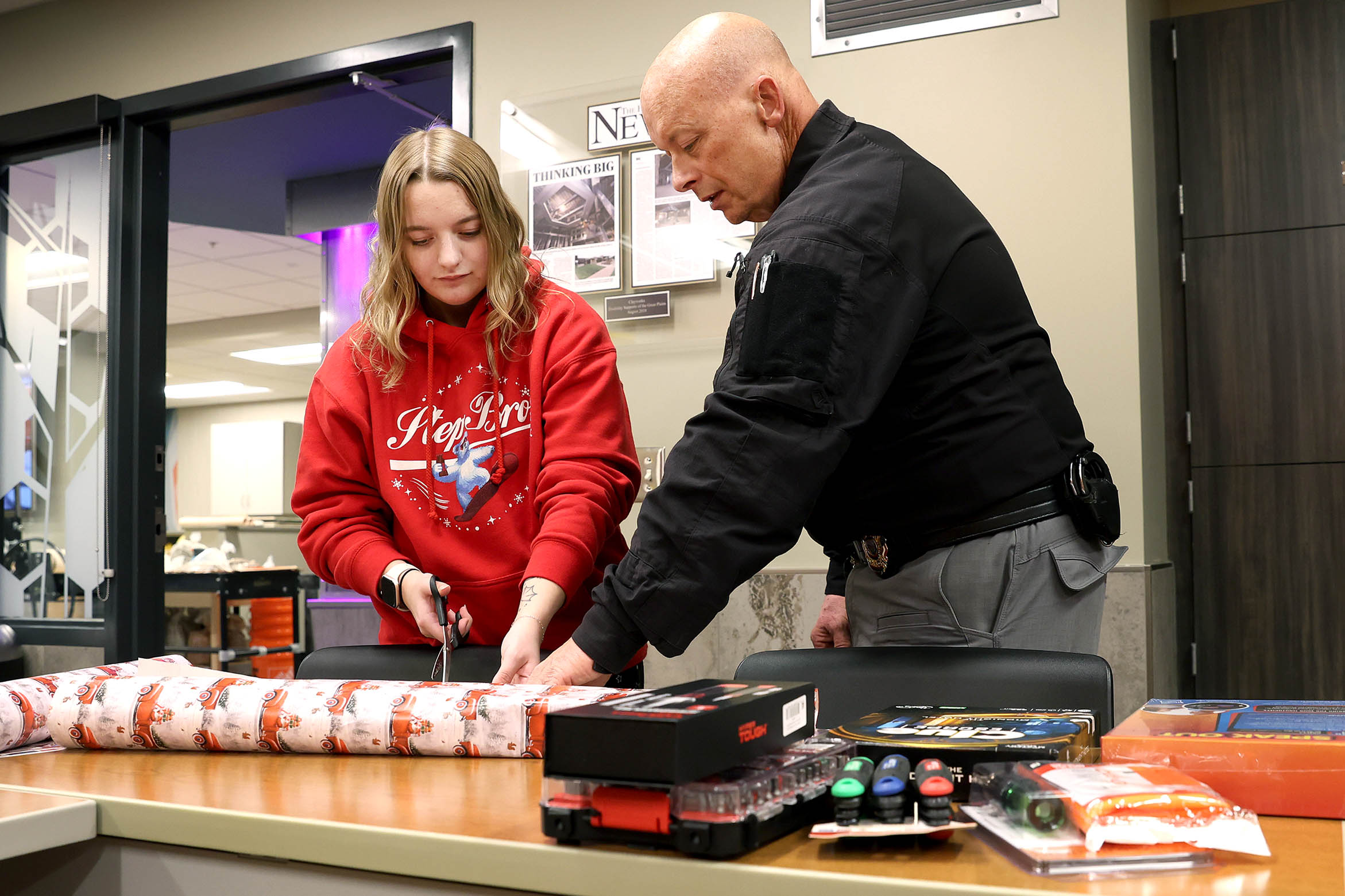 2025 Shopping for Sheriff_5992.jpg