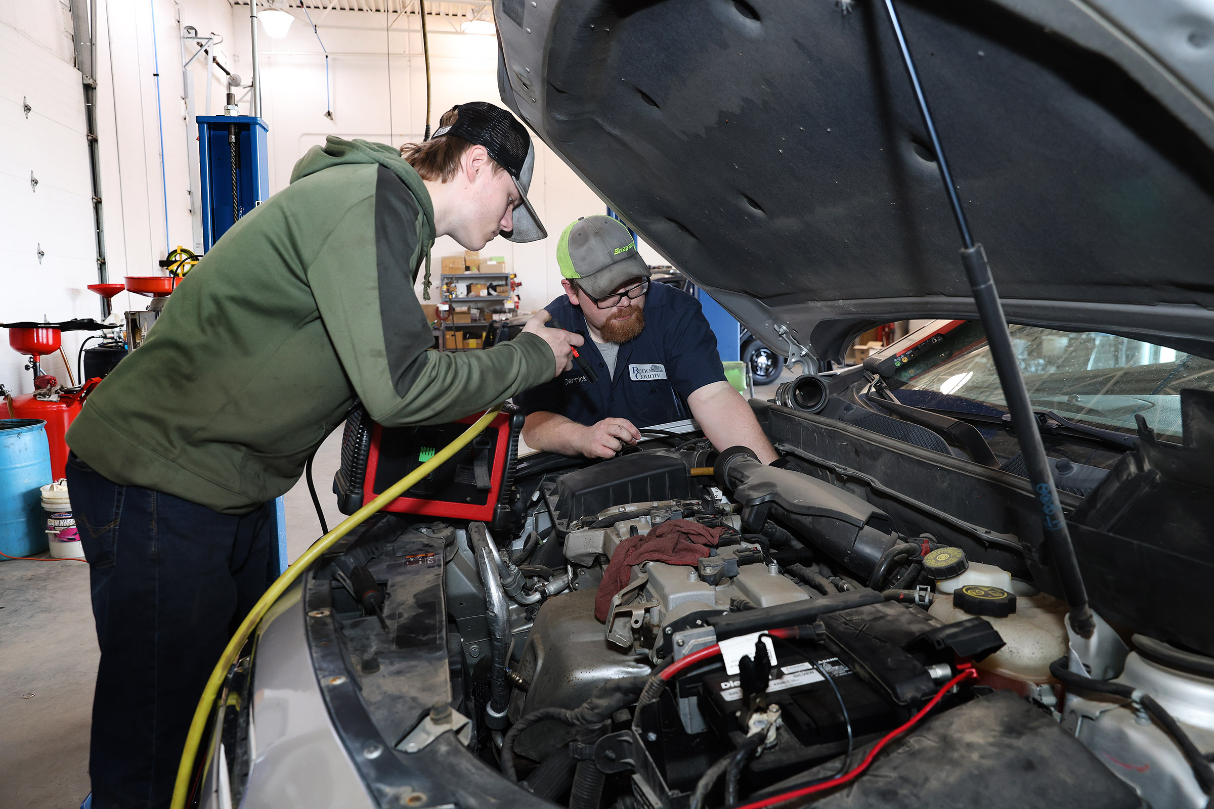 auto intern hayden bontrager_6579.jpg