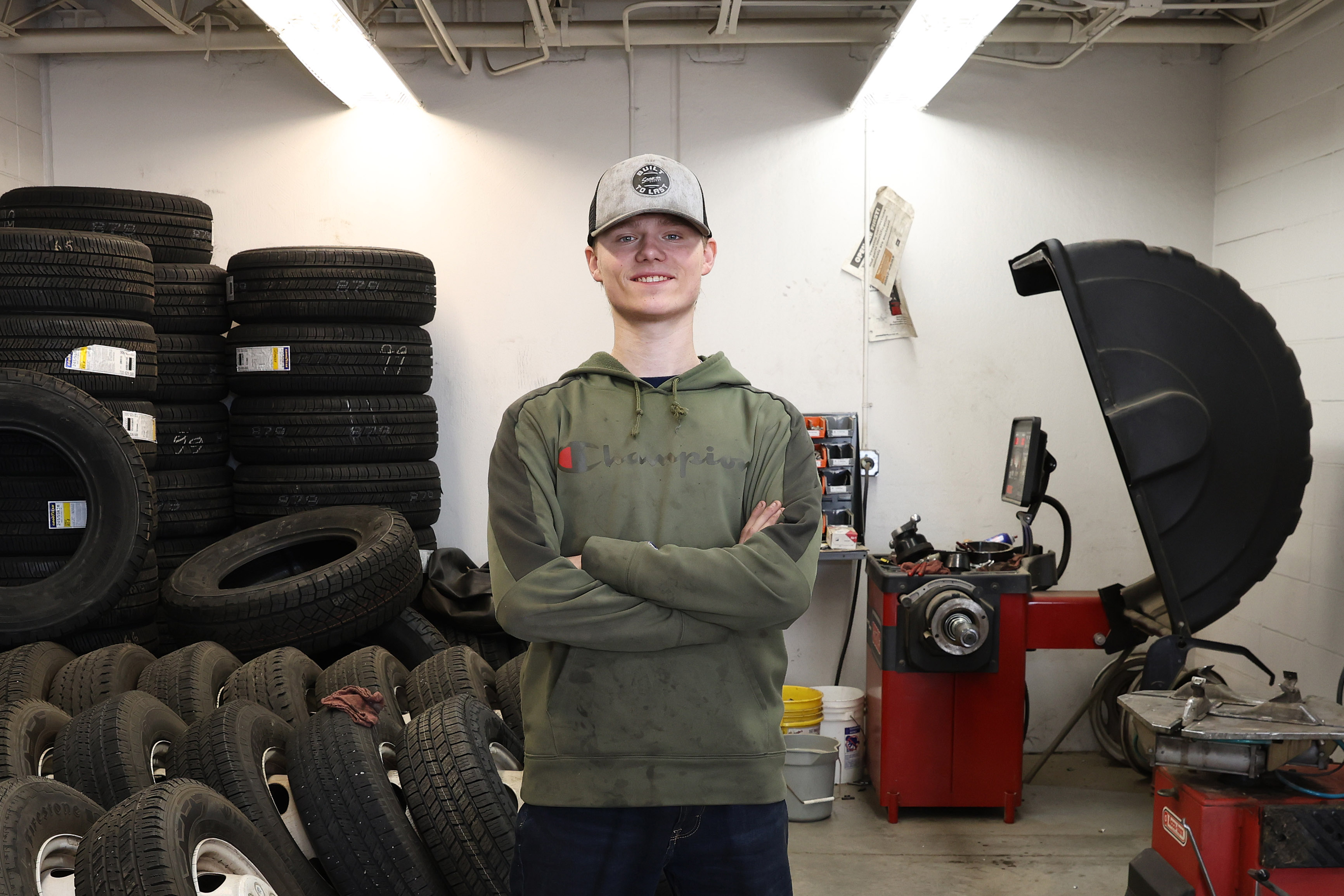 auto intern hayden bontrager_6696.jpg
